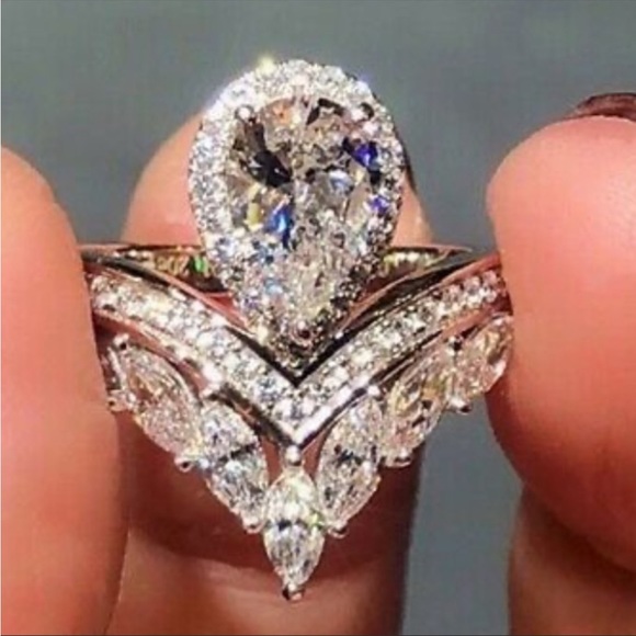 New Gorgeous 925 Sterling silver Diamond Ring - Picture 3 of 10